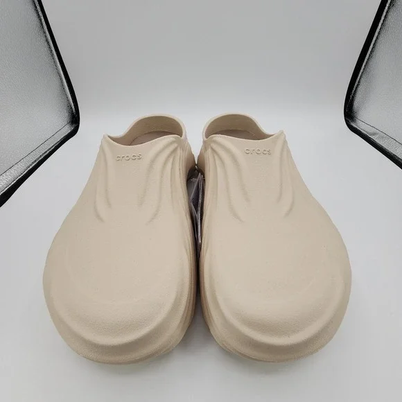 Crocs Echo Wave Shoes Mens Size 11 Almond Tint‎ Clog 210521-0LL NEW in Box